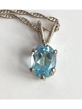 Aquamarine Accented Oval Cut Sterling Silver 925 Vintage Pendant Necklace - 18"